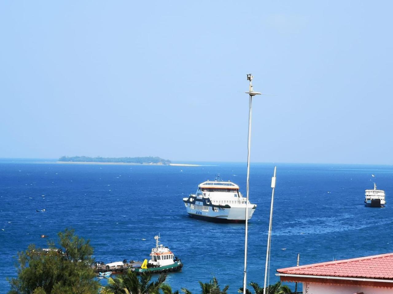 Bottoms Up Hostal Zanzibar